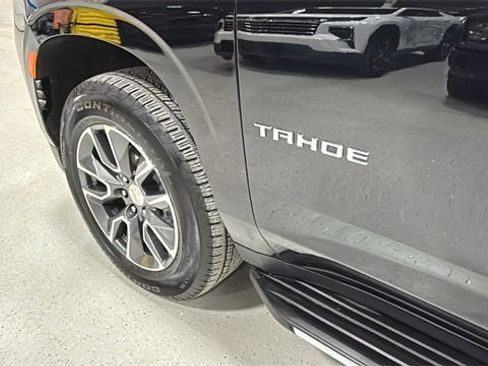 Used 2022 Chevrolet Tahoe LT w/ Luxury Package image 17