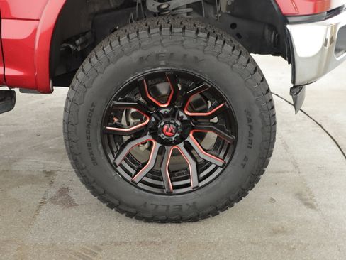 Used 2017 Ford F150 Lariat image 2