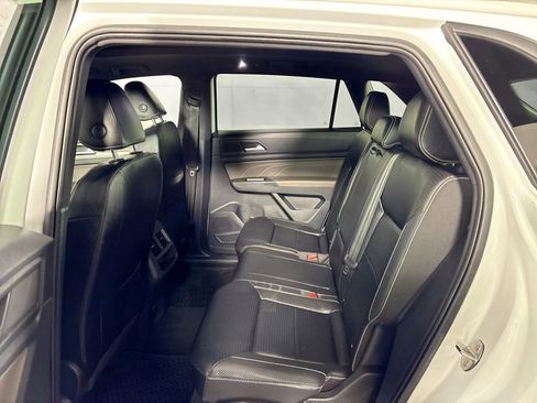 Certified 2023 Volkswagen Atlas Cross Sport SE w/ Panoramic Sunroof Package image 20