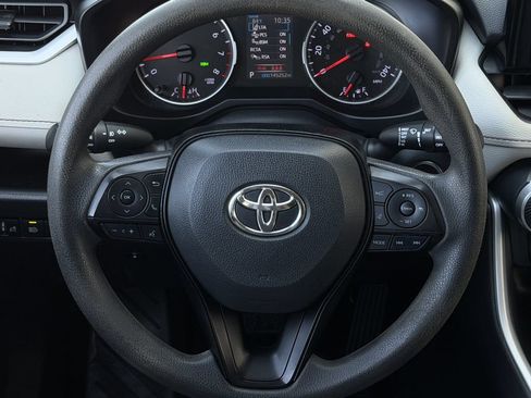 Used 2020 Toyota RAV4 XLE w/ Carpet Mat Package FWD image 13