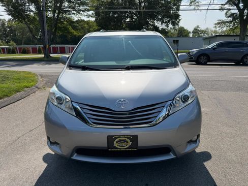 Used 2016 Toyota Sienna XLE w/ Protection Package AWD/4WD image 2