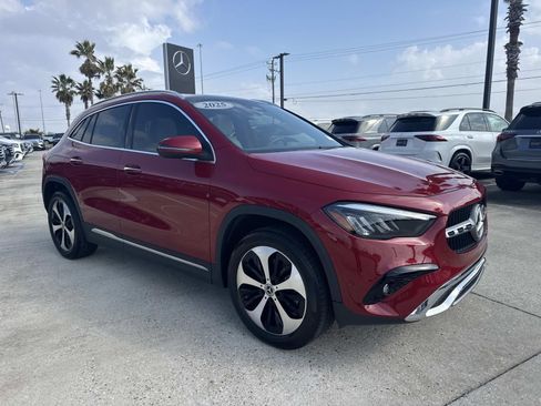 Used 2025 Mercedes-Benz GLA 250 image 3