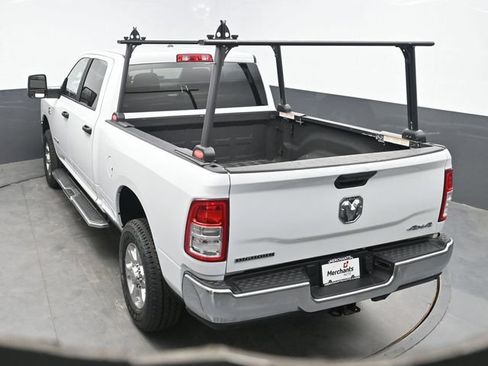 Used 2024 RAM 2500 Big Horn AWD/4WD image 34