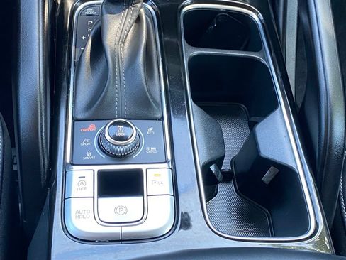 Used 2025 Kia Telluride S AWD/4WD image 22