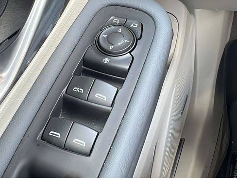 Used 2024 GMC Terrain Denali w/ Denali Premium Package AWD/4WD image 23