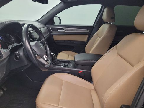 Used 2020 Volkswagen Atlas Cross Sport SE AWD/4WD image 17