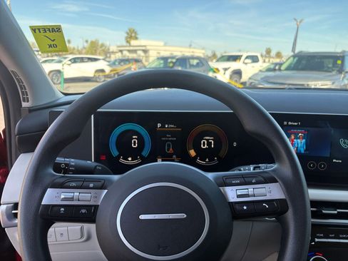 Used 2025 Hyundai Tucson SEL image 30