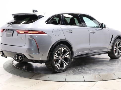 Used 2022 Jaguar F-PACE SVR AWD/4WD image 4