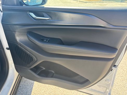 New 2025 Jeep Grand Cherokee L Laredo image 14