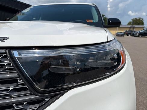 Used 2023 Ford Explorer XLT w/ Equipment Group 202A AWD/4WD image 23