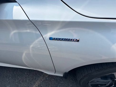Used 2019 Honda Accord Hybrid image 11