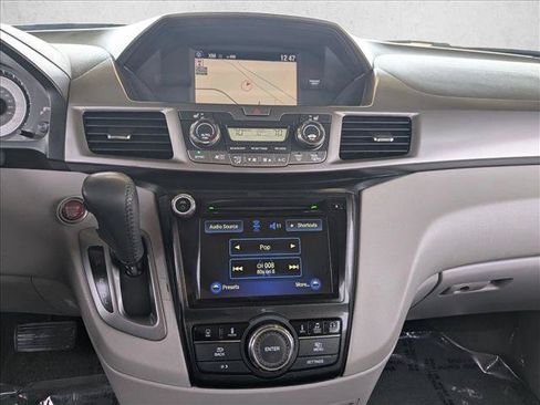 Used 2016 Honda Odyssey Touring Elite image 15