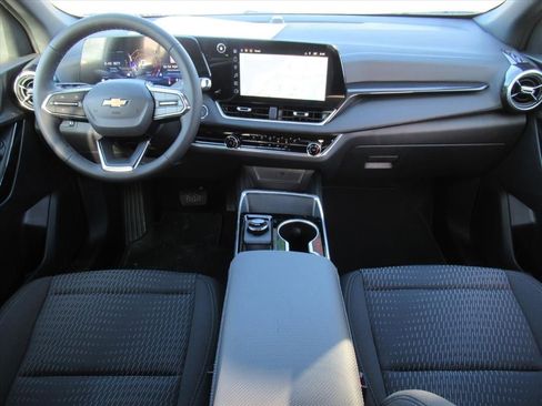 New 2026 Chevrolet Equinox LT w/ Safety and Technology Package image 11