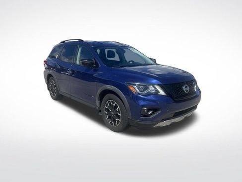 Used 2019 Nissan Pathfinder SL w/ Rock Creek Edition FWD image 2