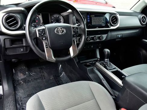 Used 2019 Toyota Tacoma SR5 image 18