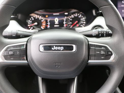 Used 2024 Jeep Compass Sport AWD/4WD image 17