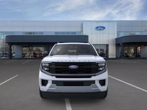 New 2026 Ford Expedition Max Platinum w/ Driver's Package image 7