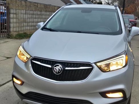 Used 2019 Buick Encore Sport Touring image 4