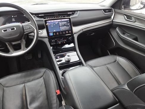 Used 2022 Jeep Grand Cherokee L Limited image 33