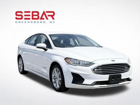 Used 2019 Ford Fusion SE FWD image 5