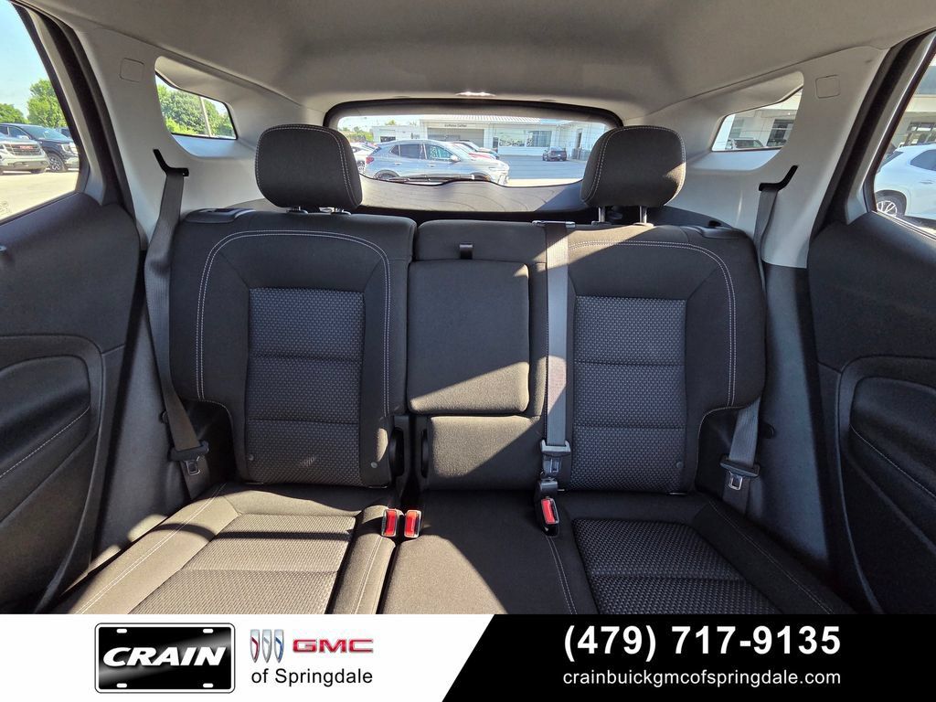 Used 2024 GMC Terrain SLE FWD image 29