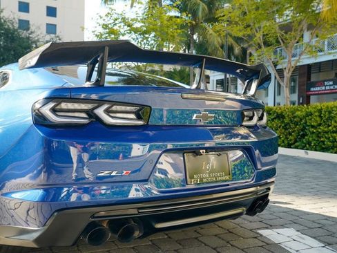 Used 2019 Chevrolet Camaro ZL1 image 53