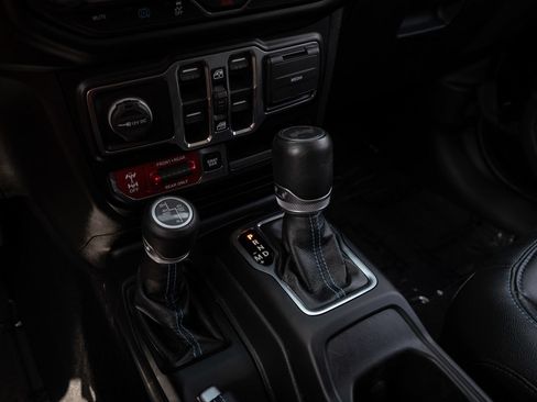 Used 2021 Jeep Wrangler Unlimited Rubicon 4xe w/ Cold Weather Group AWD/4WD image 26