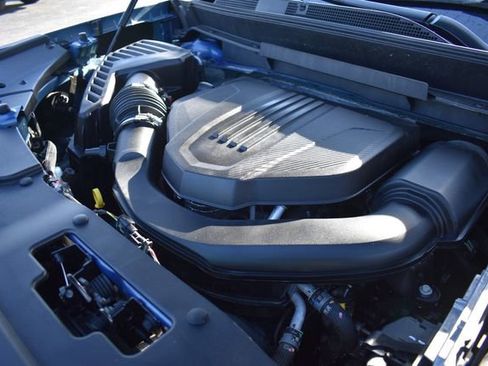 Used 2024 Chevrolet Traverse LS image 34