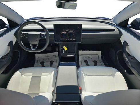 Used 2025 Tesla Model 3 Long Range image 12