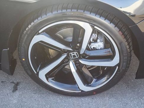 Used 2021 Honda Accord Sport image 12