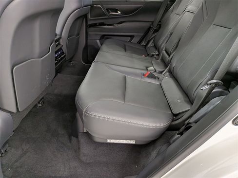 New 2025 Lexus LX 600 4WD w/ Premium Package image 34