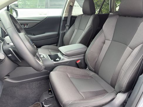 Used 2025 Subaru Outback Premium w/ Popular Package #1A AWD/4WD image 10