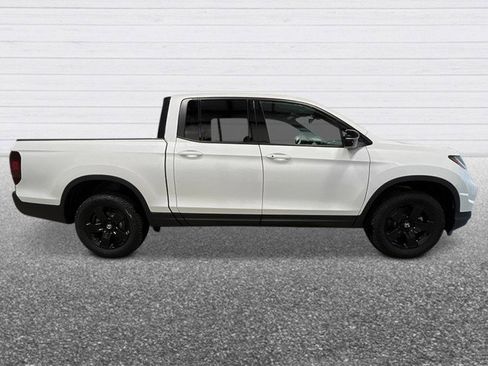 New 2026 Honda Ridgeline Black Edition image 8