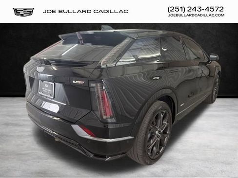 New 2026 Cadillac Optiq V image 4