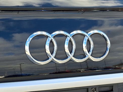 Used 2022 Audi Q5 2.0T Premium Plus w/ Premium Plus Package image 35