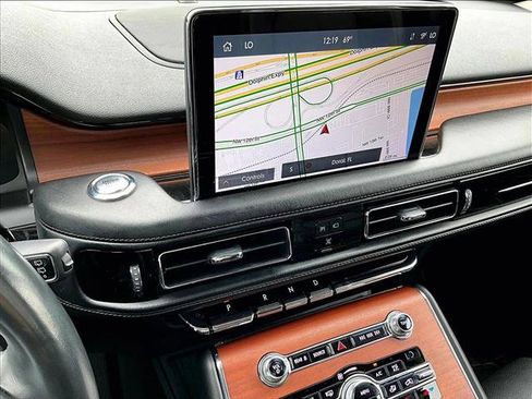 Used 2020 Lincoln Aviator Reserve w/ Equipment Group 201A image 24