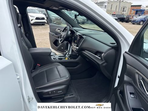 Used 2022 Chevrolet Traverse Premier image 23