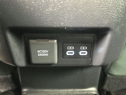 Used 2024 Toyota Tacoma Trailhunter image 34