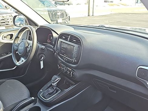 Used 2024 Kia Soul LX w/ Option Group 015 FWD image 33