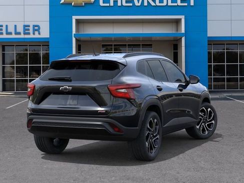 New 2026 Chevrolet Trax RS FWD image 4