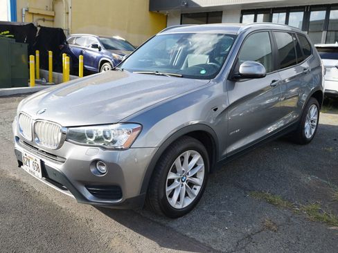 Used 2017 BMW X3 sDrive28i RWD image 5