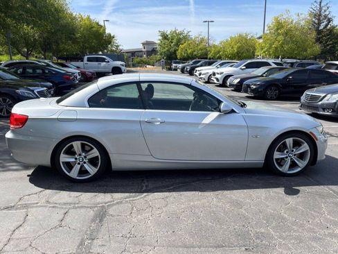 Used 2009 BMW 335i Convertible RWD image 4