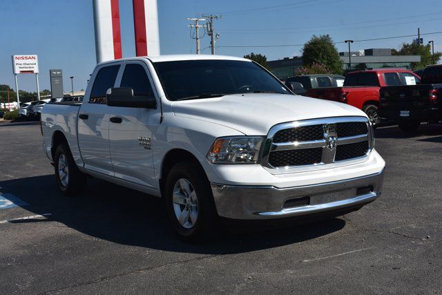 Used 2023 RAM 1500 Classic SLT w/ Trailer & Traction Group RWD image 3