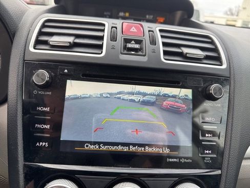 Used 2018 Subaru Forester 2.5i Premium w/ All-Weather Package image 19