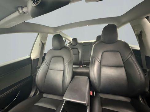 Used 2018 Tesla Model 3 Long Range RWD image 14