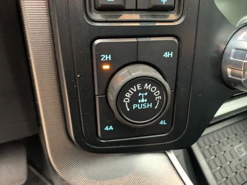 Certified 2025 Ford F150 Platinum w/ Equipment Group 702A High AWD/4WD image 28