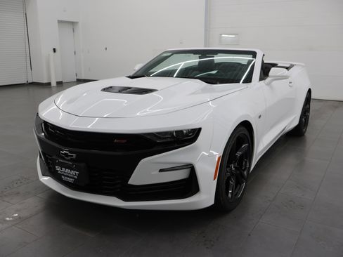 Used 2019 Chevrolet Camaro SS RWD image 48