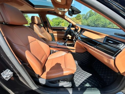Used 2012 BMW 750Li xDrive AWD/4WD image 14