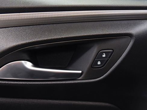 Used 2025 Buick Envista Avenir FWD image 29