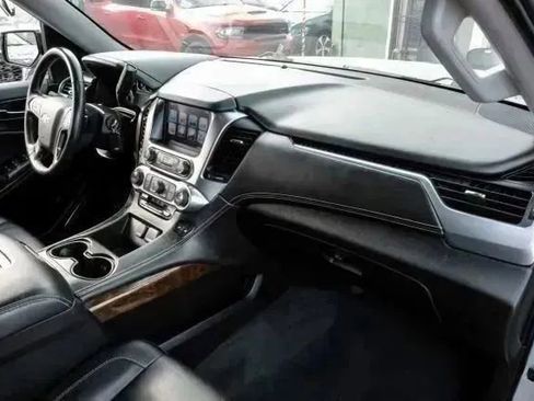 Used 2019 Chevrolet Suburban LT AWD/4WD image 24